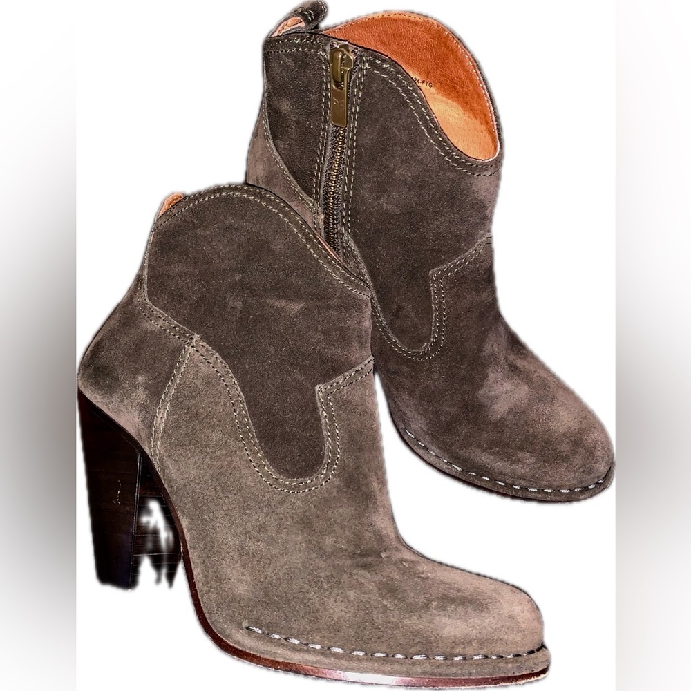 Frye Madeline Brown Suede Leather Short Ankle Booties Heels Cowgirl Western  7M